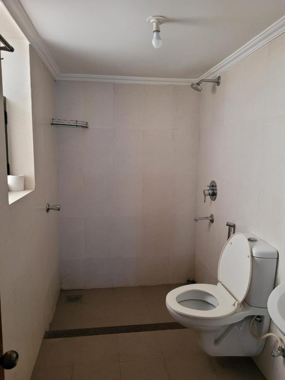 B&F Kensington Square Appartement Siolim Buitenkant foto